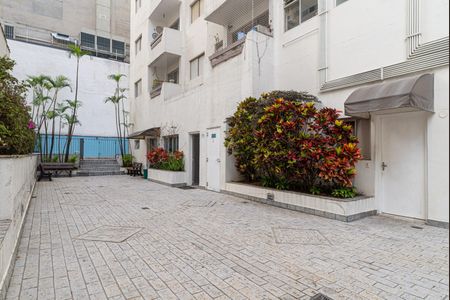 Apartamento para alugar com 65m², 2 quartos e 1 vaga Apartamento para alugar com 65m², 2 quartos e 1 vagaÁrea comum - Pátio
