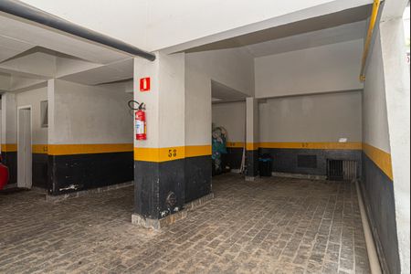 Apartamento para alugar com 65m², 2 quartos e 1 vaga Apartamento para alugar com 65m², 2 quartos e 1 vagaÁrea comum - Garagem
