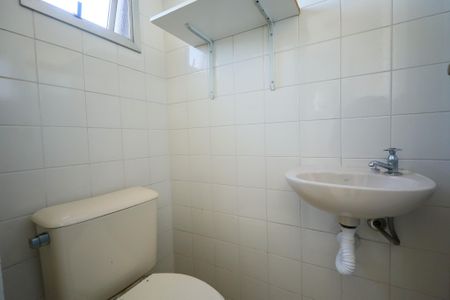 Apartamento para alugar com 74m², 3 quartos e 2 vagasBanheiro de serviço