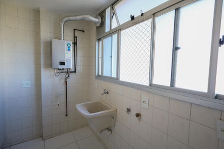 Apartamento para alugar com 74m², 3 quartos e 2 vagasÁrea de serviço