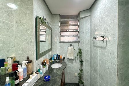 Apartamento à venda com 275m², 4 quartos e sem vaga Apartamento à venda com 275m², 4 quartos e sem vagaBanheiro da Suíte