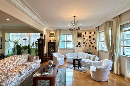 Apartamento à venda com 275m², 4 quartos e sem vaga Apartamento à venda com 275m², 4 quartos e sem vagaSala de Jantar