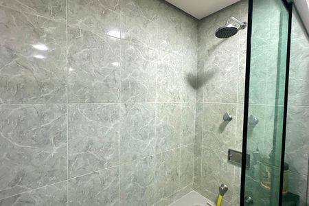 Apartamento à venda com 275m², 4 quartos e sem vaga Apartamento à venda com 275m², 4 quartos e sem vagaBanheiro da Suíte
