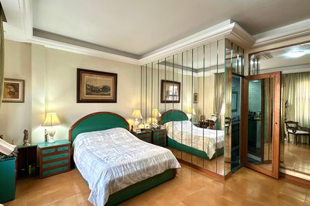 Apartamento à venda com 275m², 4 quartos e sem vaga Apartamento à venda com 275m², 4 quartos e sem vagaSuíte