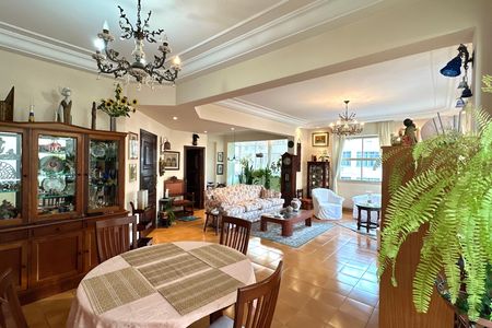 Apartamento à venda com 275m², 4 quartos e sem vaga Apartamento à venda com 275m², 4 quartos e sem vagaSala de Jantar