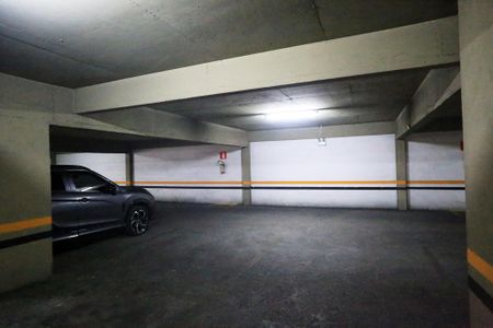 Garagem de kitnet/studio para alugar com 1 quarto, 26m² em Santo Agostinho, Belo Horizonte