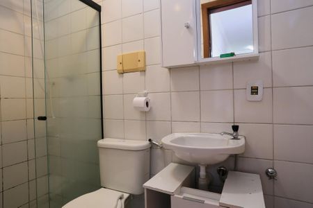 Studio para alugar com 26m², 1 quarto e 1 vaga Studio para alugar com 26m², 1 quarto e 1 vagaBanheiro social