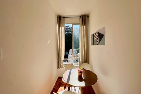 Apartamento à venda com 43m², 1 quarto e sem vaga Apartamento à venda com 43m², 1 quarto e sem vagaSala