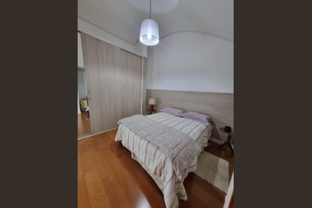 Casa de condomínio para alugar com 140m², 3 quartos e 2 vagas