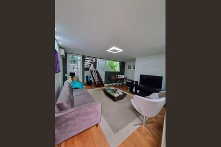 Casa de condomínio para alugar com 140m², 3 quartos e 2 vagas
