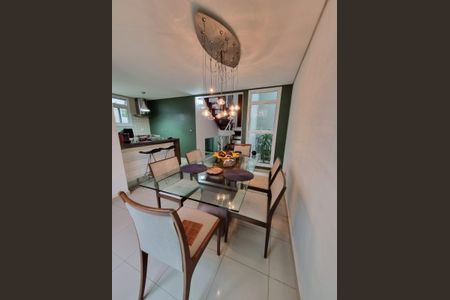 Casa de condomínio para alugar com 140m², 3 quartos e 2 vagas