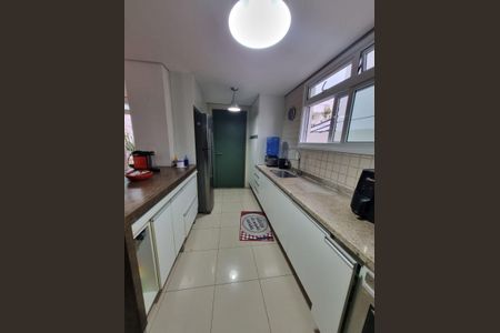 Casa de condomínio para alugar com 140m², 3 quartos e 2 vagas