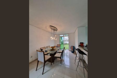Casa de condomínio para alugar com 140m², 3 quartos e 2 vagas