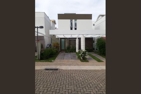 Casa de condomínio para alugar com 140m², 3 quartos e 2 vagas