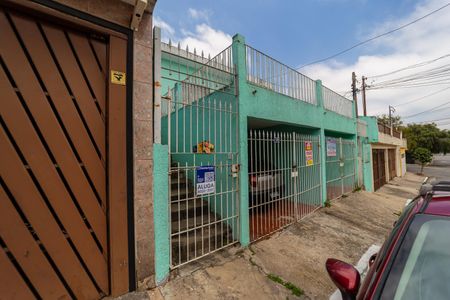 Casa à venda com 70m², 1 quarto e 1 vagaFachada