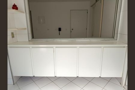 Apartamento à venda com 175m², 3 quartos e 1 vaga Apartamento à venda com 175m², 3 quartos e 1 vagaÁrea de Serviço