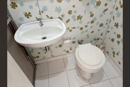 Apartamento à venda com 175m², 3 quartos e 1 vaga Apartamento à venda com 175m², 3 quartos e 1 vagaBanheiro de Serviço