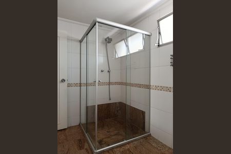 Apartamento à venda com 175m², 3 quartos e 1 vaga Apartamento à venda com 175m², 3 quartos e 1 vagaBanheiro da Suíte