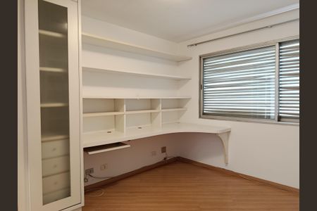 Apartamento à venda com 175m², 3 quartos e 1 vaga Apartamento à venda com 175m², 3 quartos e 1 vagaQuarto 2