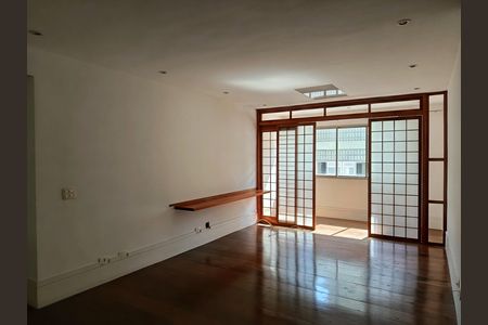 Apartamento à venda com 175m², 3 quartos e 1 vaga Apartamento à venda com 175m², 3 quartos e 1 vagaSala