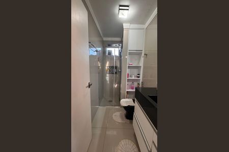 Apartamento à venda com 76m², 3 quartos e 2 vagas Apartamento à venda com 76m², 3 quartos e 2 vagasBanheiro