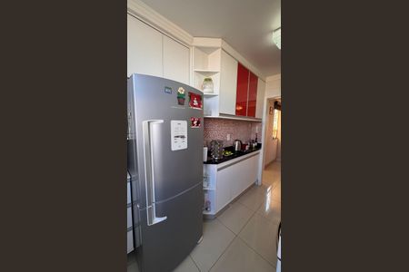 Apartamento à venda com 76m², 3 quartos e 2 vagas Apartamento à venda com 76m², 3 quartos e 2 vagasCozinha