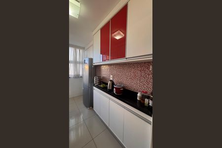 Apartamento à venda com 76m², 3 quartos e 2 vagas Apartamento à venda com 76m², 3 quartos e 2 vagasCozinha