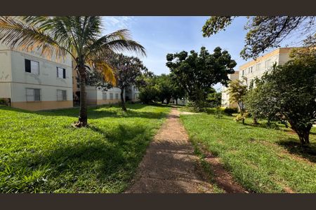 Apartamento à venda com 76m², 3 quartos e 2 vagas Apartamento à venda com 76m², 3 quartos e 2 vagasÁrea comum - Área Externa