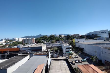 Vista da sala de apartamento à venda com 2 quartos, 58m² em Jacarepaguá, Rio de Janeiro