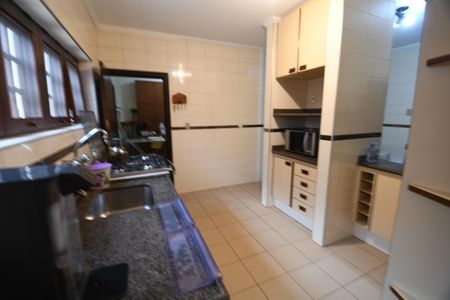 Casa de condomínio para alugar com 550m², 4 quartos e 4 vagasCozinha