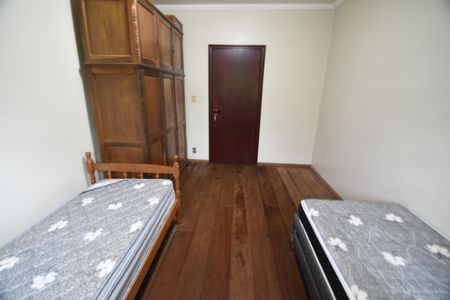 Casa de condomínio para alugar com 550m², 4 quartos e 4 vagasQuarto 3