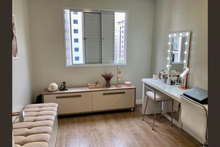 Apartamento à venda com 117m², 3 quartos e 2 vagasQuarto 2