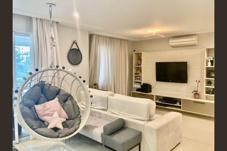 Sala de apartamento para alugar com 3 quartos, 117m² em Cidade São Francisco, São Paulo