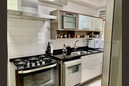 Apartamento à venda com 117m², 3 quartos e 2 vagasCozinha