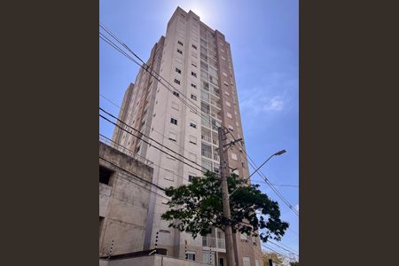 Apartamento para alugar com 50m², 2 quartos e 1 vaga Apartamento para alugar com 50m², 2 quartos e 1 vagaFachada