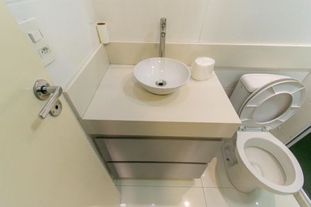 Apartamento para alugar com 50m², 2 quartos e 1 vaga Apartamento para alugar com 50m², 2 quartos e 1 vagaBanheiro 2