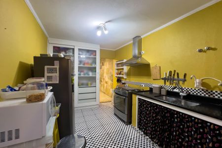 Casa à venda com 180m², 2 quartos e 2 vagasCozinha