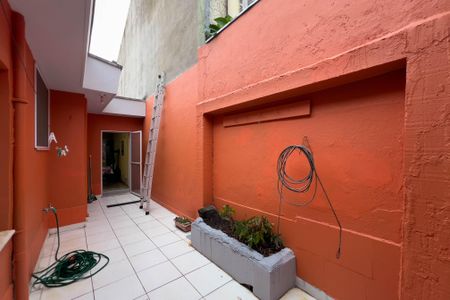 Casa à venda com 180m², 2 quartos e 2 vagasÁrea Externa