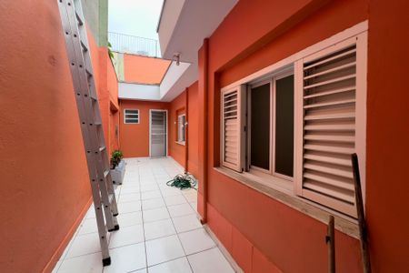 Casa à venda com 180m², 2 quartos e 2 vagasÁrea Externa