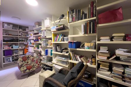Casa à venda com 180m², 2 quartos e 2 vagasCloset do Quarto 2