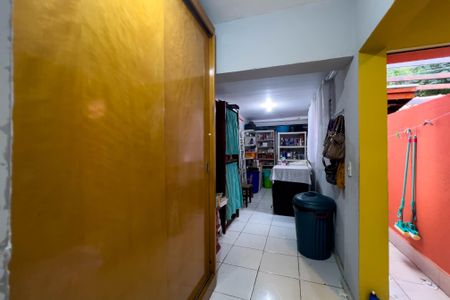 Casa à venda com 180m², 2 quartos e 2 vagasÁrea de serviço