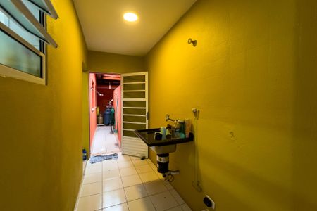 Casa à venda com 180m², 2 quartos e 2 vagasÁrea de serviço