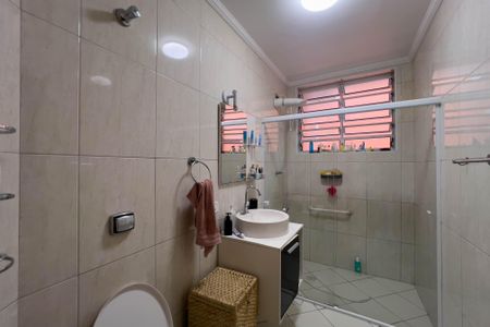 Casa à venda com 180m², 2 quartos e 2 vagasBanheiro