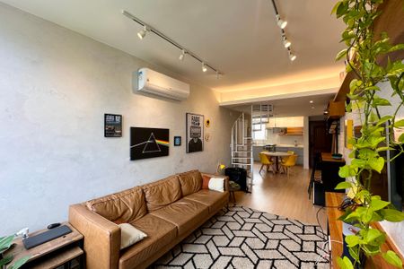 Sala/Cozinha de apartamento para alugar com 1 quarto, 110m² em Botafogo, Rio de Janeiro