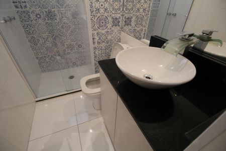Apartamento para alugar com 62m², 2 quartos e 2 vagasBanheiro  da suíte