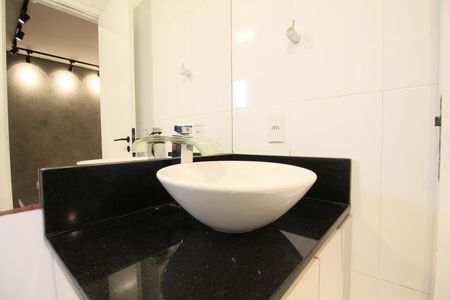 Apartamento para alugar com 62m², 2 quartos e 2 vagasBanheiro  social