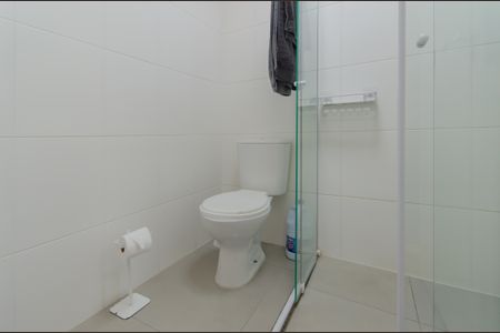 Banheiro de kitnet/studio para alugar com 1 quarto, 29m² em Vila Mariana, São Paulo