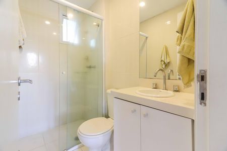 Apartamento à venda com 66m², 3 quartos e 1 vaga Apartamento à venda com 66m², 3 quartos e 1 vagaBanheiro Social