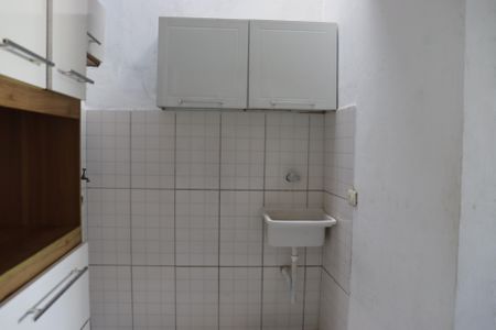 Casa para alugar com 60m², 1 quarto e sem vagaÁrea de Serviço