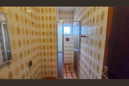 Casa à venda com 250m², 5 quartos e 2 vagasBanheiro social